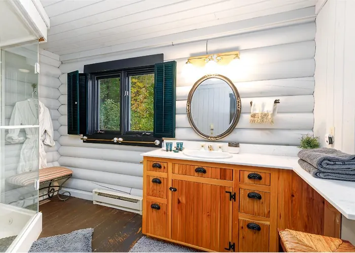Holiday home Frogmore Galena