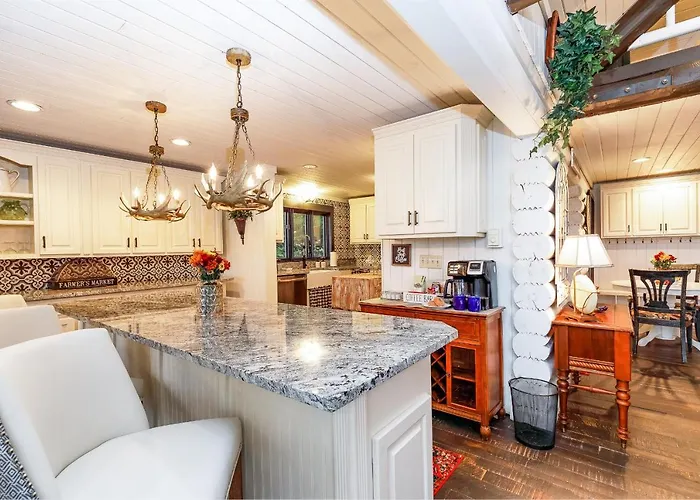 Holiday home Frogmore *
